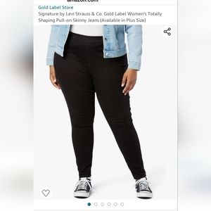 Levi Strauss signature gold totally shapping pull-on skinny jeans